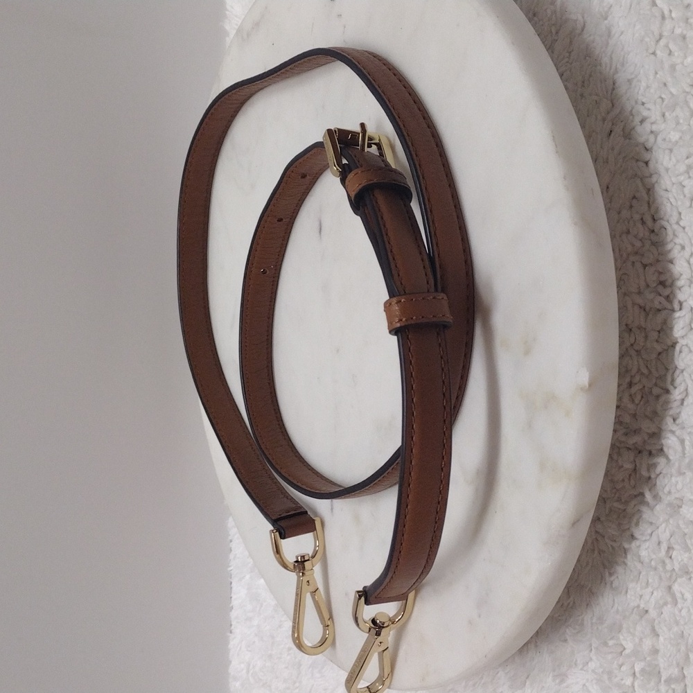 Michael Kors Brown 5 Eyelets Adjustable 38 1/2"- 43 1/4" Long x 5/8" Wide #99-31 - Picture 4 of 16